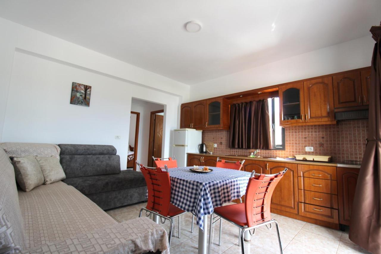 Vila Bilali Apartment Ksamil Ngoại thất bức ảnh
