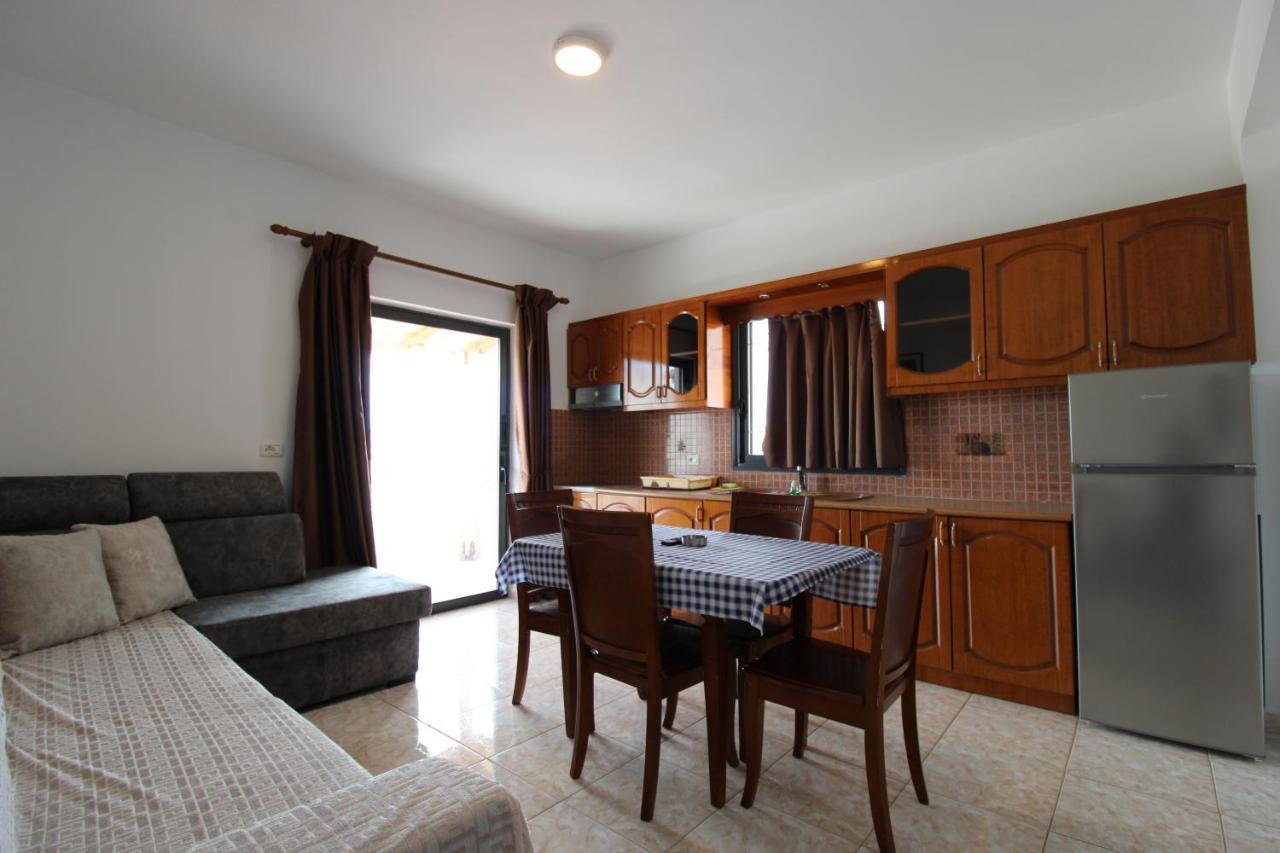 Vila Bilali Apartment Ksamil Ngoại thất bức ảnh