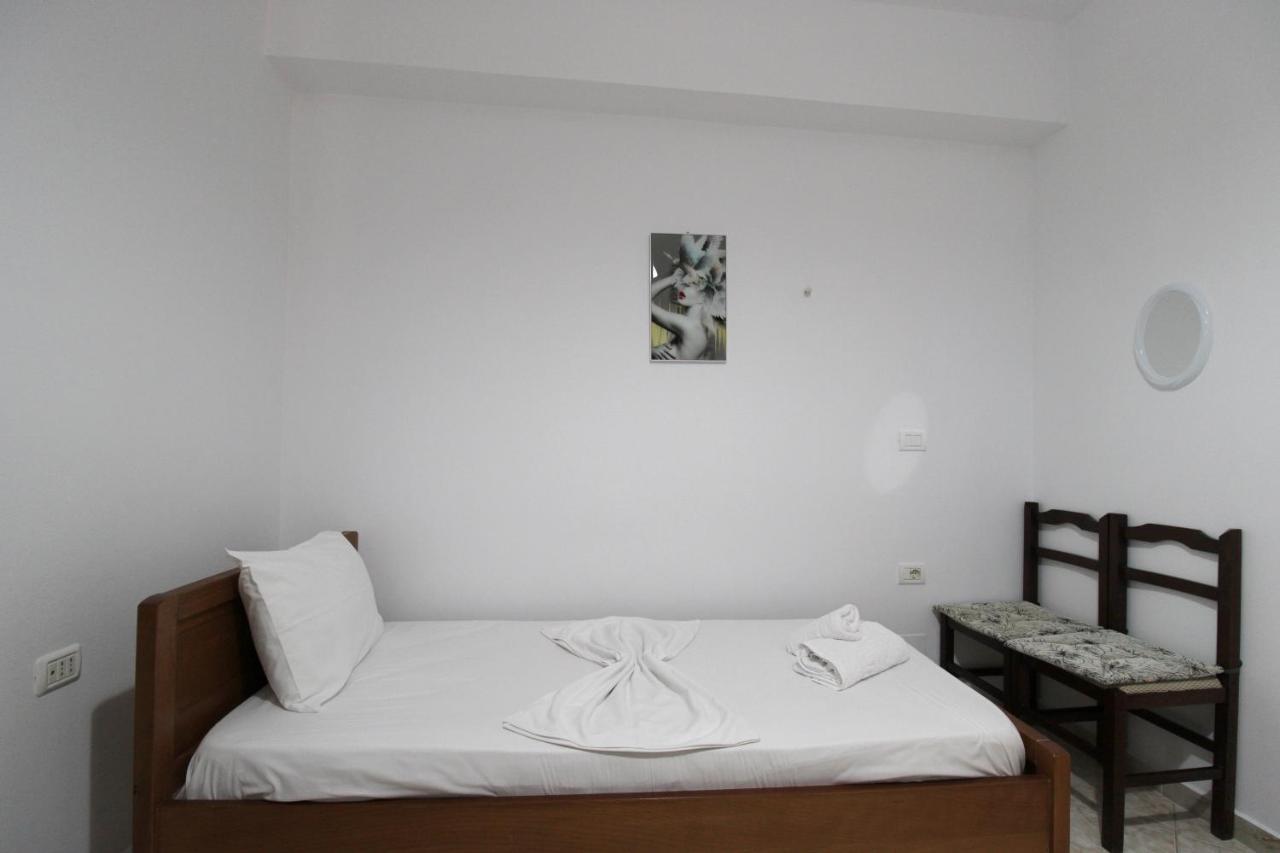 Vila Bilali Apartment Ksamil Ngoại thất bức ảnh
