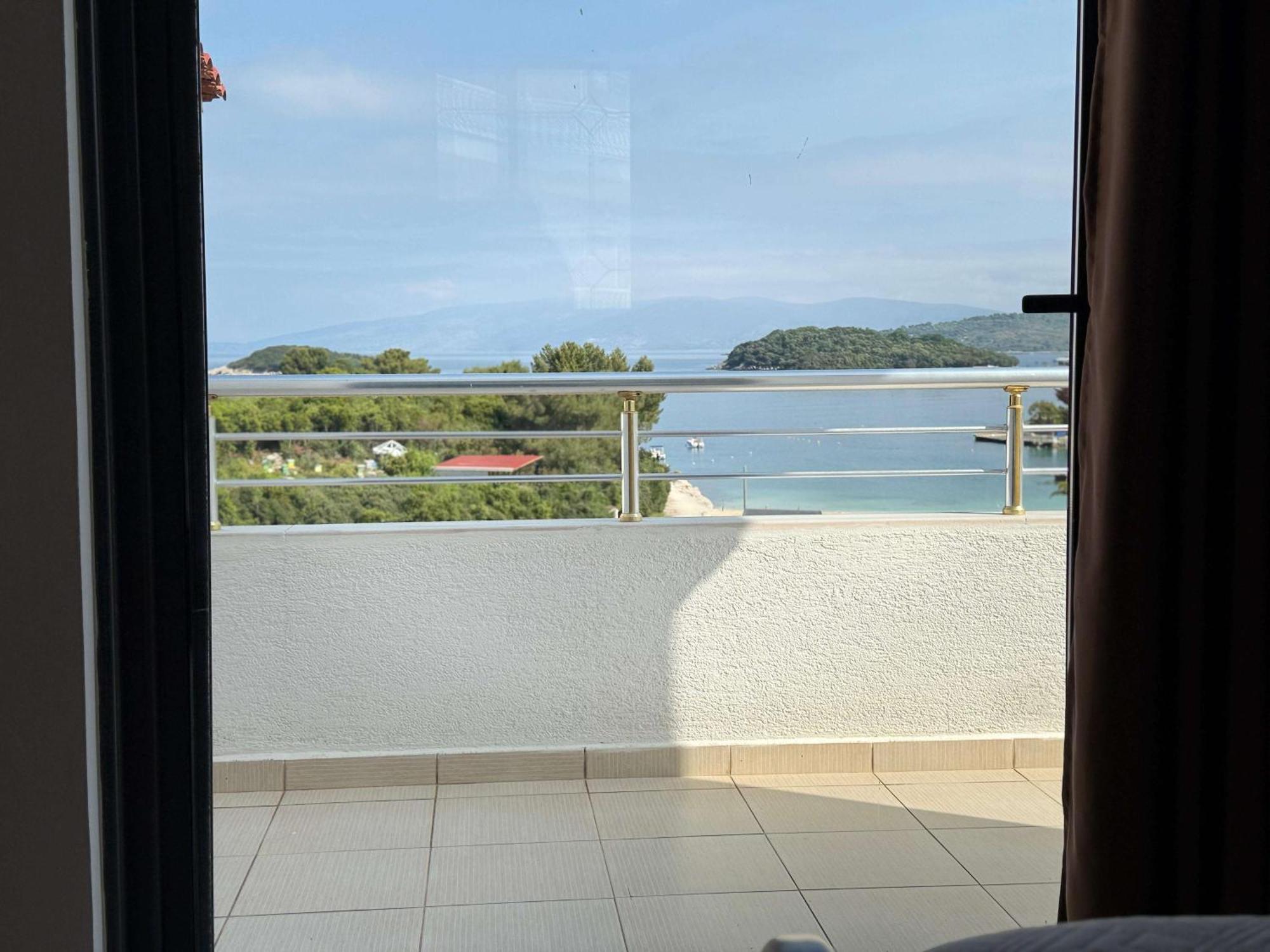 Vila Bilali Apartment Ksamil Ngoại thất bức ảnh