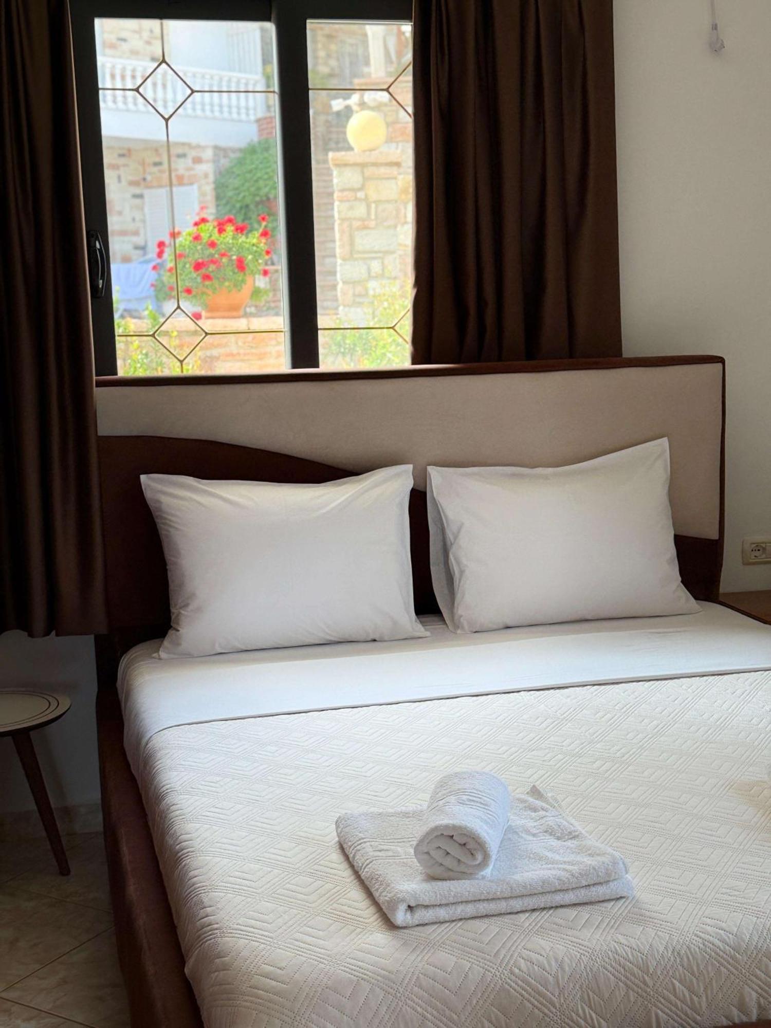 Vila Bilali Apartment Ksamil Ngoại thất bức ảnh