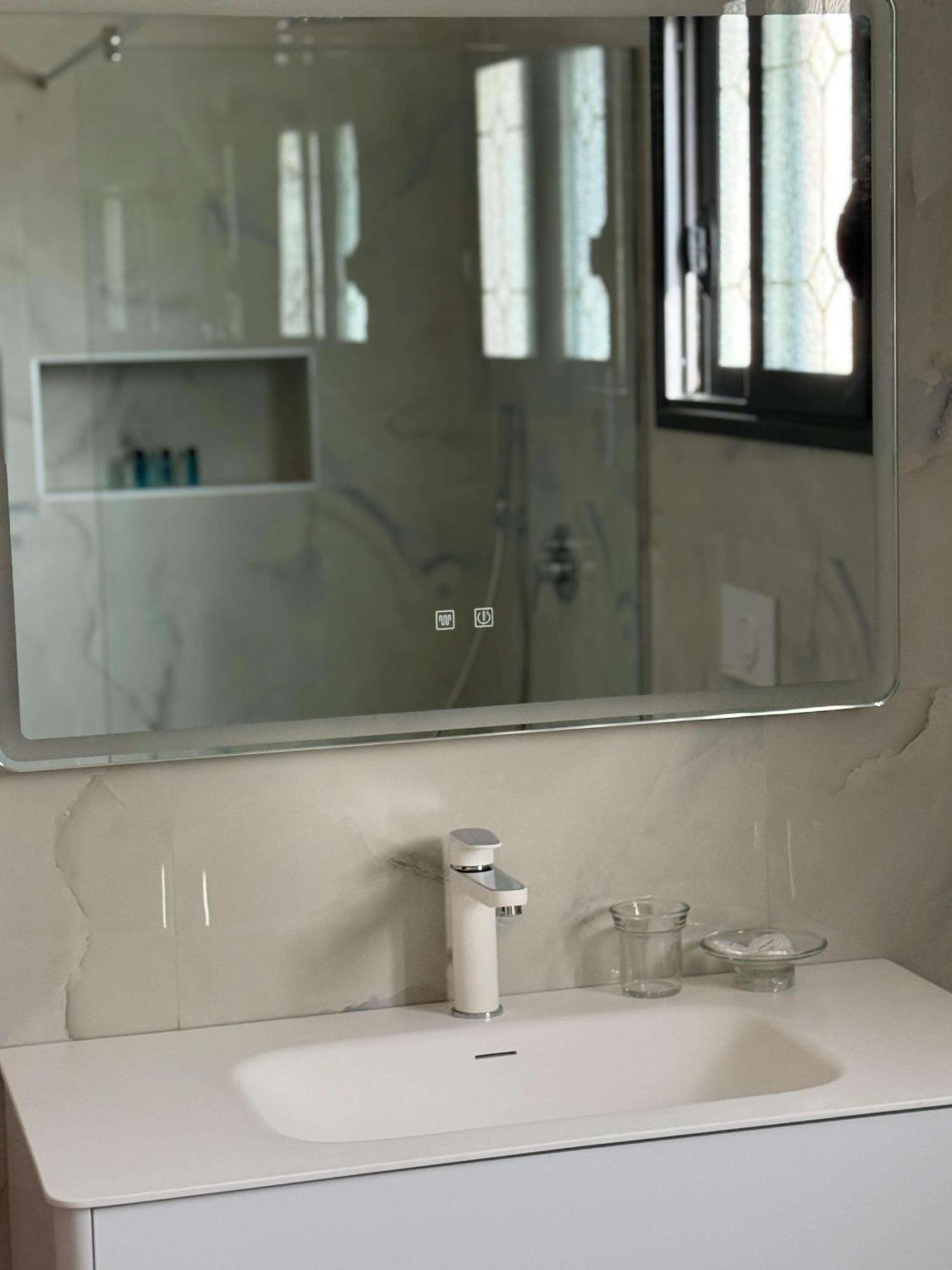 Vila Bilali Apartment Ksamil Ngoại thất bức ảnh