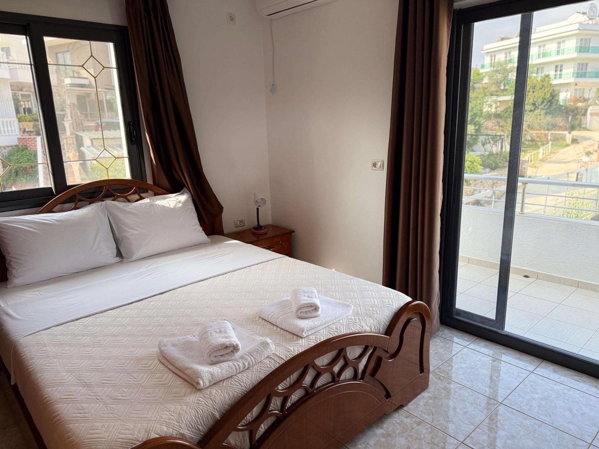 Vila Bilali Apartment Ksamil Ngoại thất bức ảnh