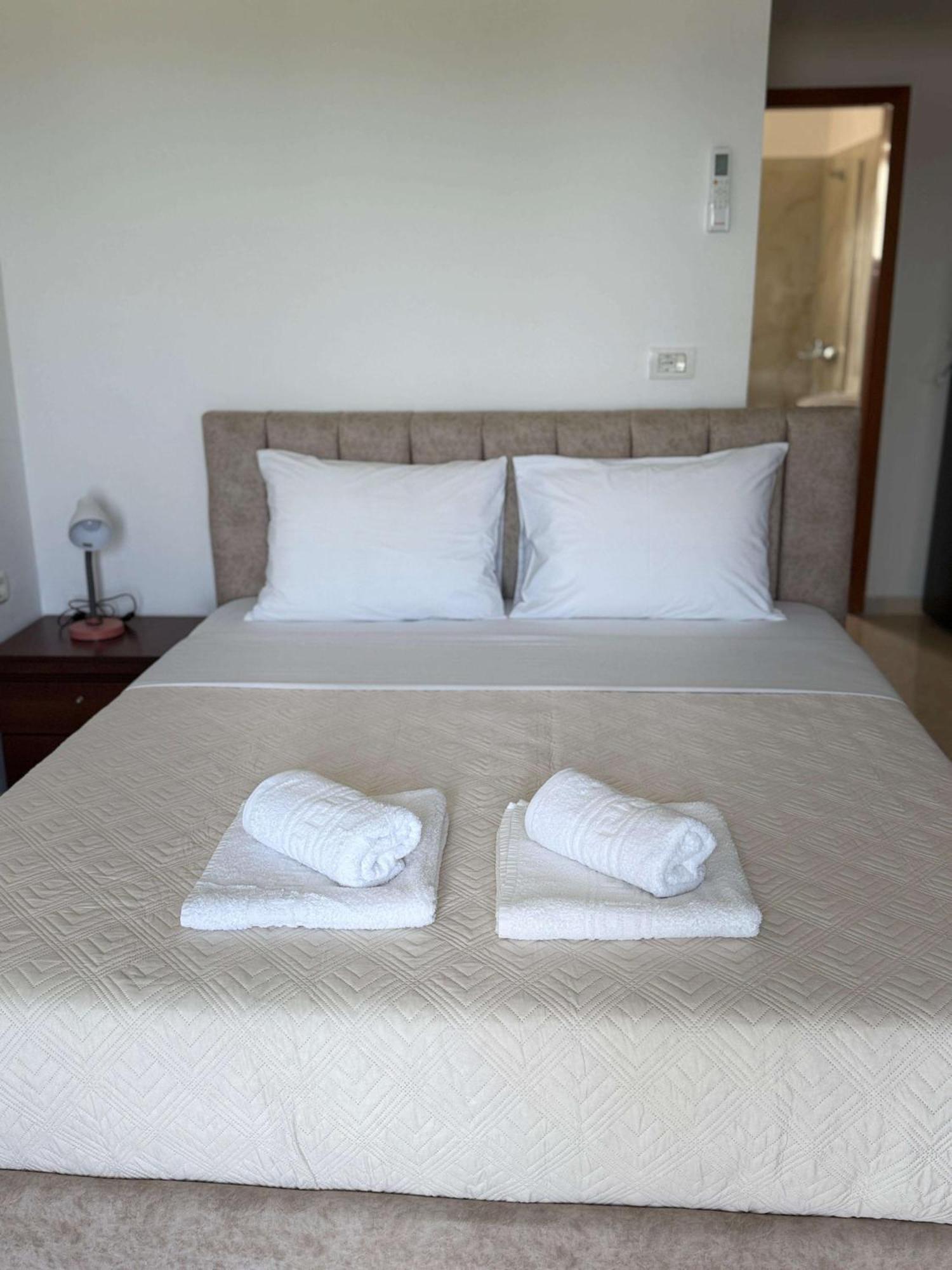 Vila Bilali Apartment Ksamil Ngoại thất bức ảnh