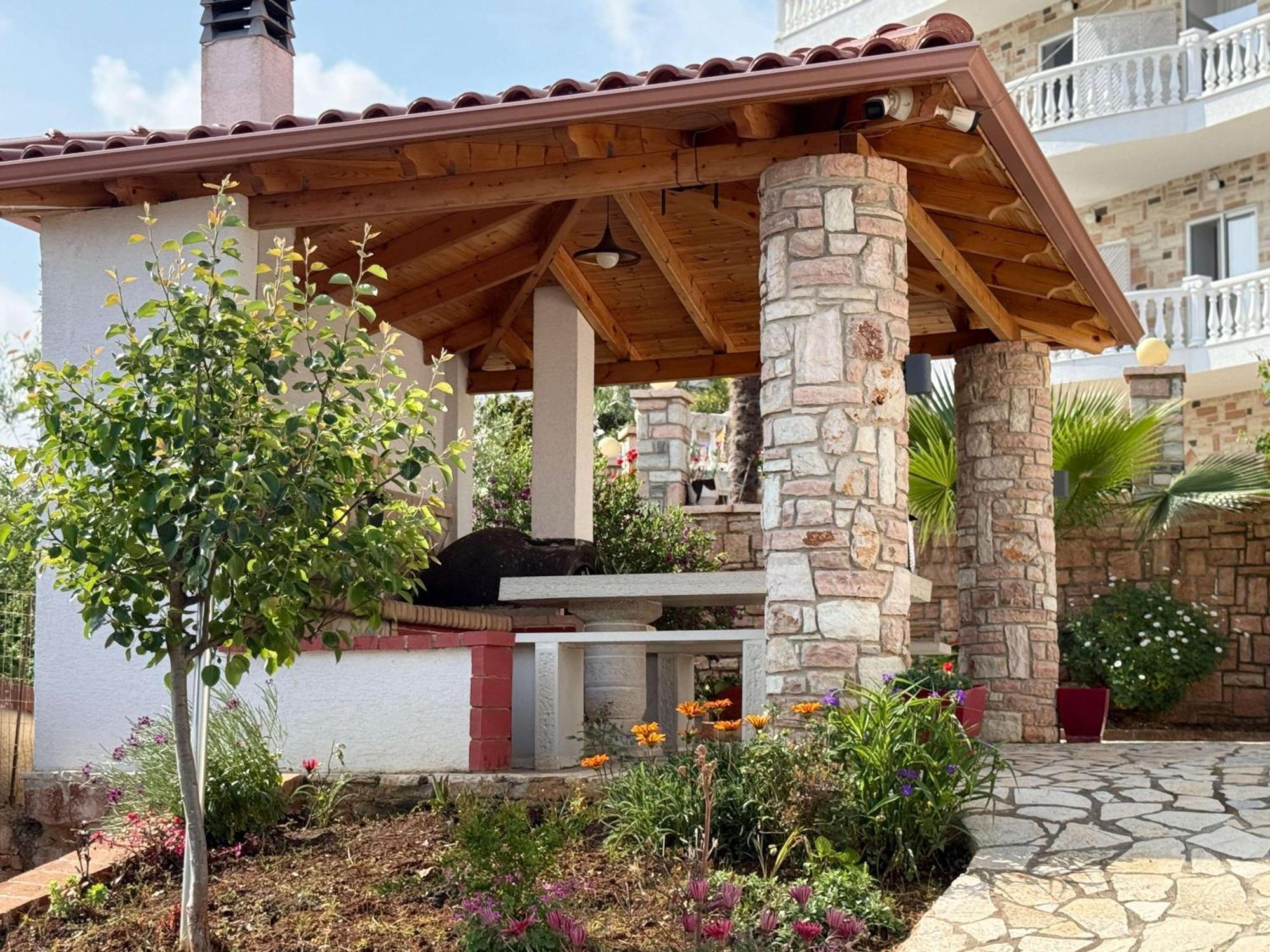 Vila Bilali Apartment Ksamil Ngoại thất bức ảnh
